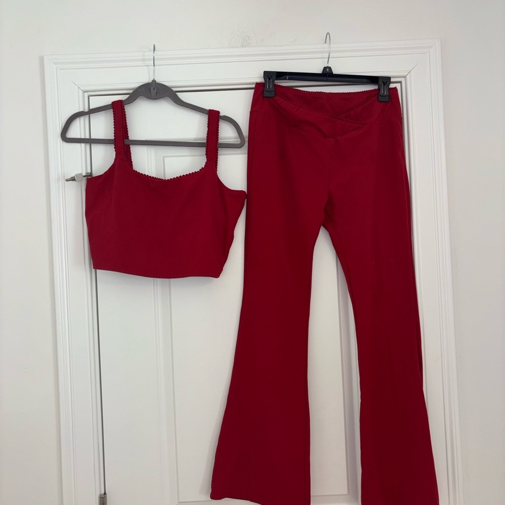 Red Crop Tank and Flared Leggings Set - Picture 12 of 12